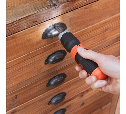 Викрутка на батарейках типу АА BLACK+DECKER BCF601C