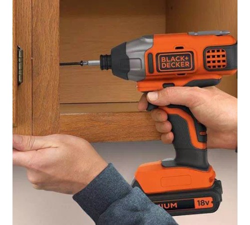 Набір із двох інструментів BLACK+DECKER BCK21S1S