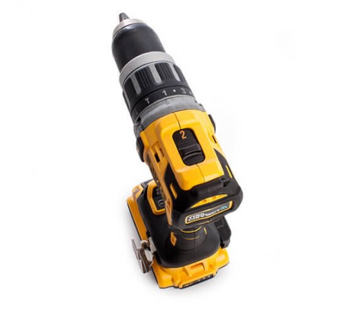 Аккумуляторная дрель-шуруповерт с ударом DeWALT DCD797NT