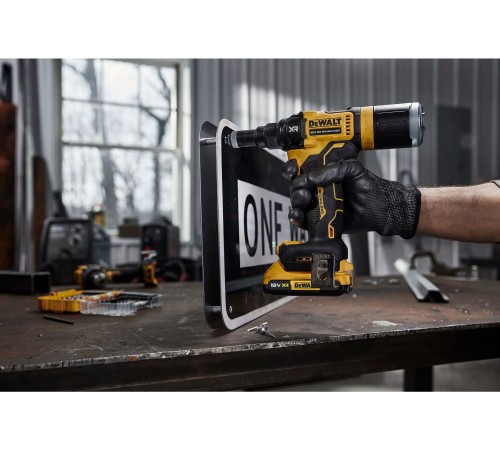 Заклепочник акумуляторний безщітковий DeWALT DCF403D2GT