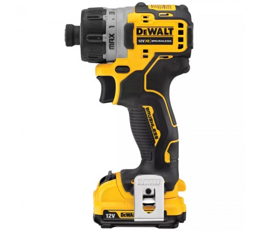 Шуруповерт аккумуляторный бесщеточный DeWALT DCF601D2