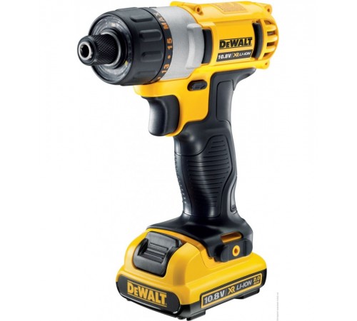 Шуруповерт DeWALT DCF610D2