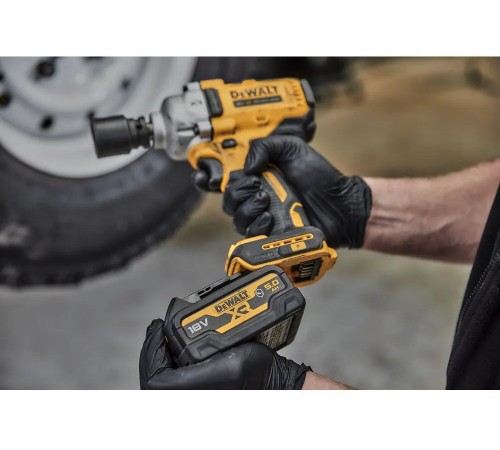 Гайковерт ударний акумуляторний безщітковий DeWALT DCF892NT