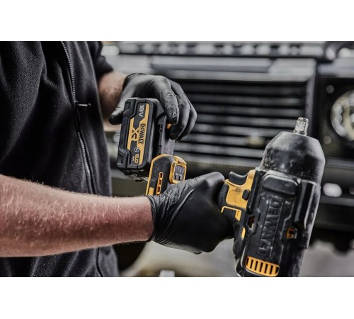 Гайковерт ударний акумуляторний безщітковий DeWALT DCF900P2G