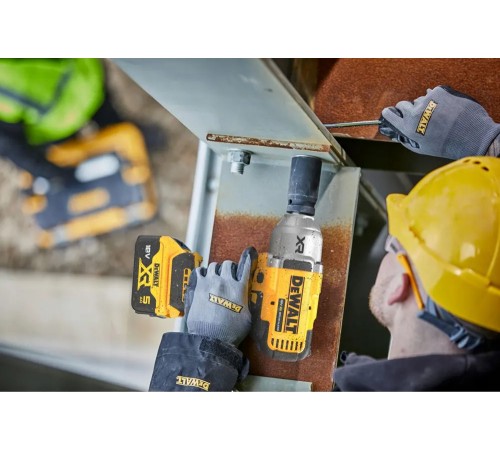 Гайковерт ударний акумуляторний безщітковий DeWALT DCF900P2T