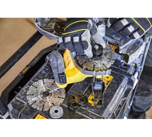 Штроборіз акумуляторний безщітковий DeWALT DCG200NT