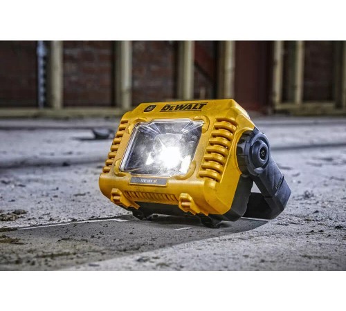 Ліхтар акумуляторний світлодіодний DeWALT DCL077