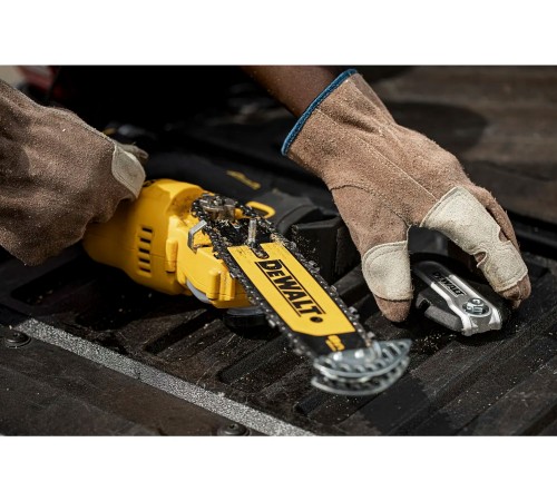 Міні-пила ланцюгова акумуляторна безщіткова DeWALT DCMPS520P1