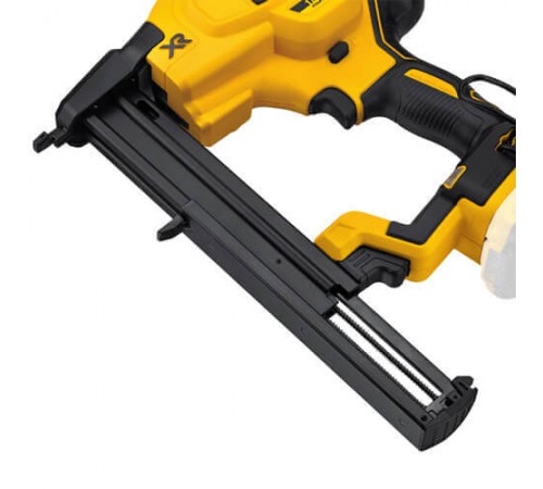 Аккумуляторный скобозабиватель DeWALT DCN681N