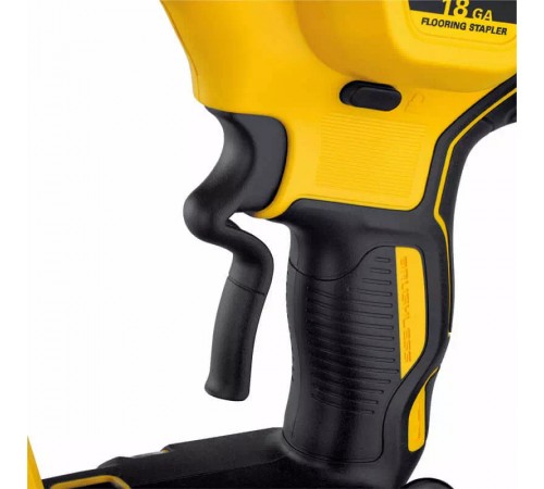 Степлер скобозабивний акумуляторний DeWALT DCN682N