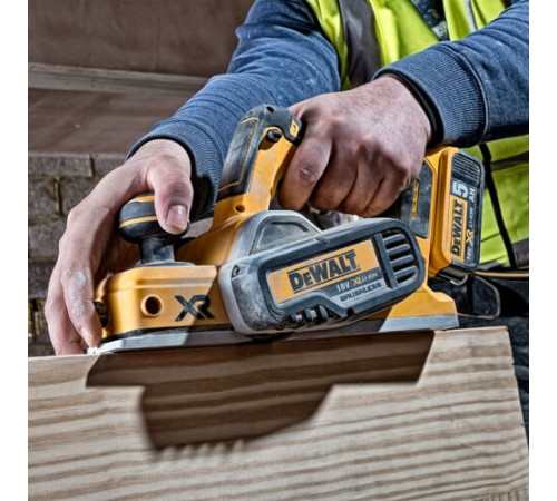 Рубанок акумуляторний DeWALT DCP580N