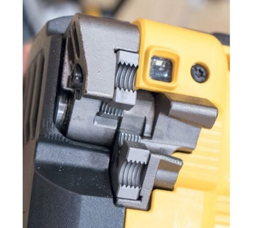 Аккумуляторный резчик шпилек DeWALT DCS350N