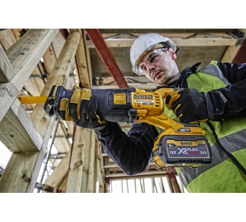 Пила шабельна акумуляторна DeWALT DCS389NT