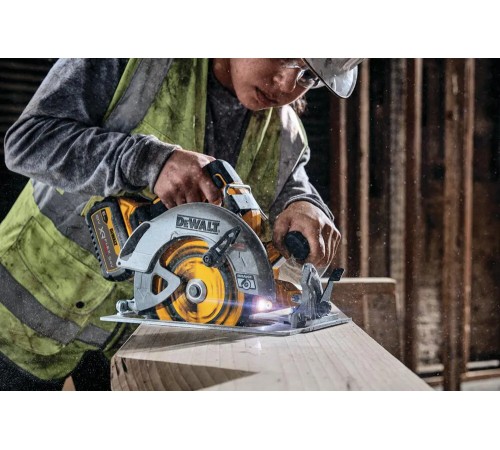 Пила дискова акумуляторна безщіткова DeWALT DCS573T1