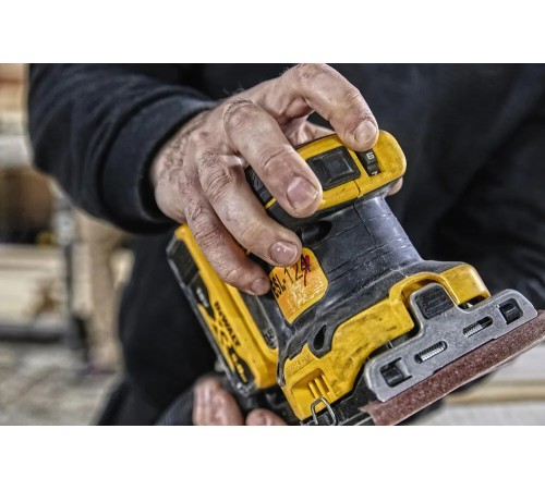 Шліфмашина вібраційна акумуляторна DeWALT DCW200P2