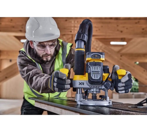 Погружной аккумуляторный фрезер DeWALT DCW620H2