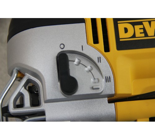 Електролобзик DeWALT DW349