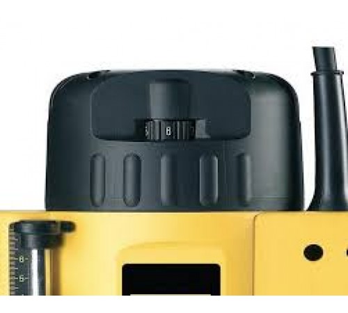 Фрезер DeWALT DW626