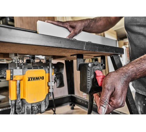 Фрезер DeWALT DWE627KT