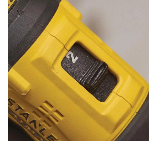 Дриль-шуруповерт акумуляторний безщітковий STANLEY FATMAX SFMCD710D2K